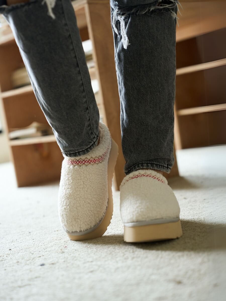 Smaibulun Ugg | Shepherd Tasman Platform Bootie - White – SMAIBULUN