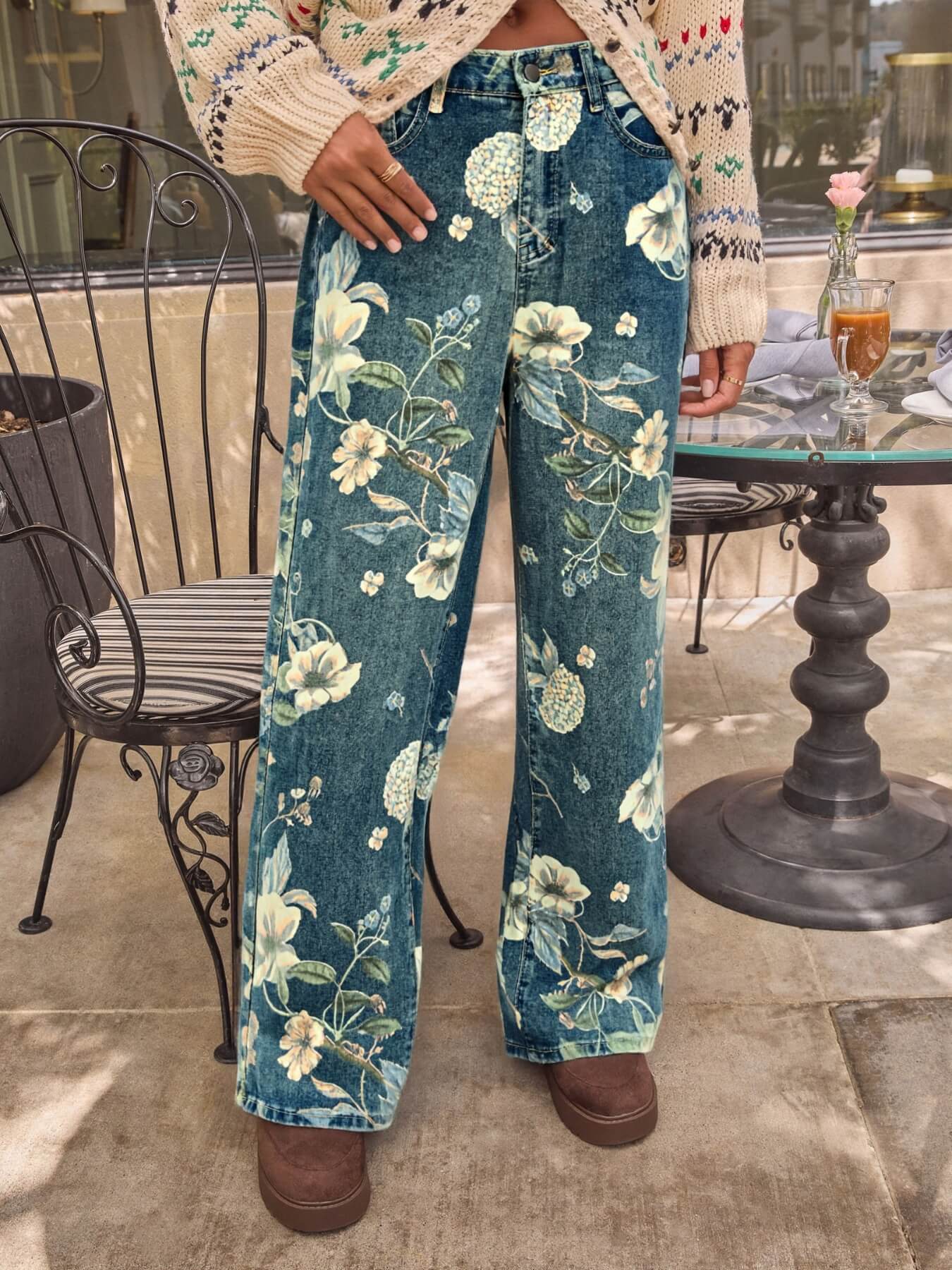 Avina Mid Rise Floral Stretch Flare Jeans – SMAIBULUN