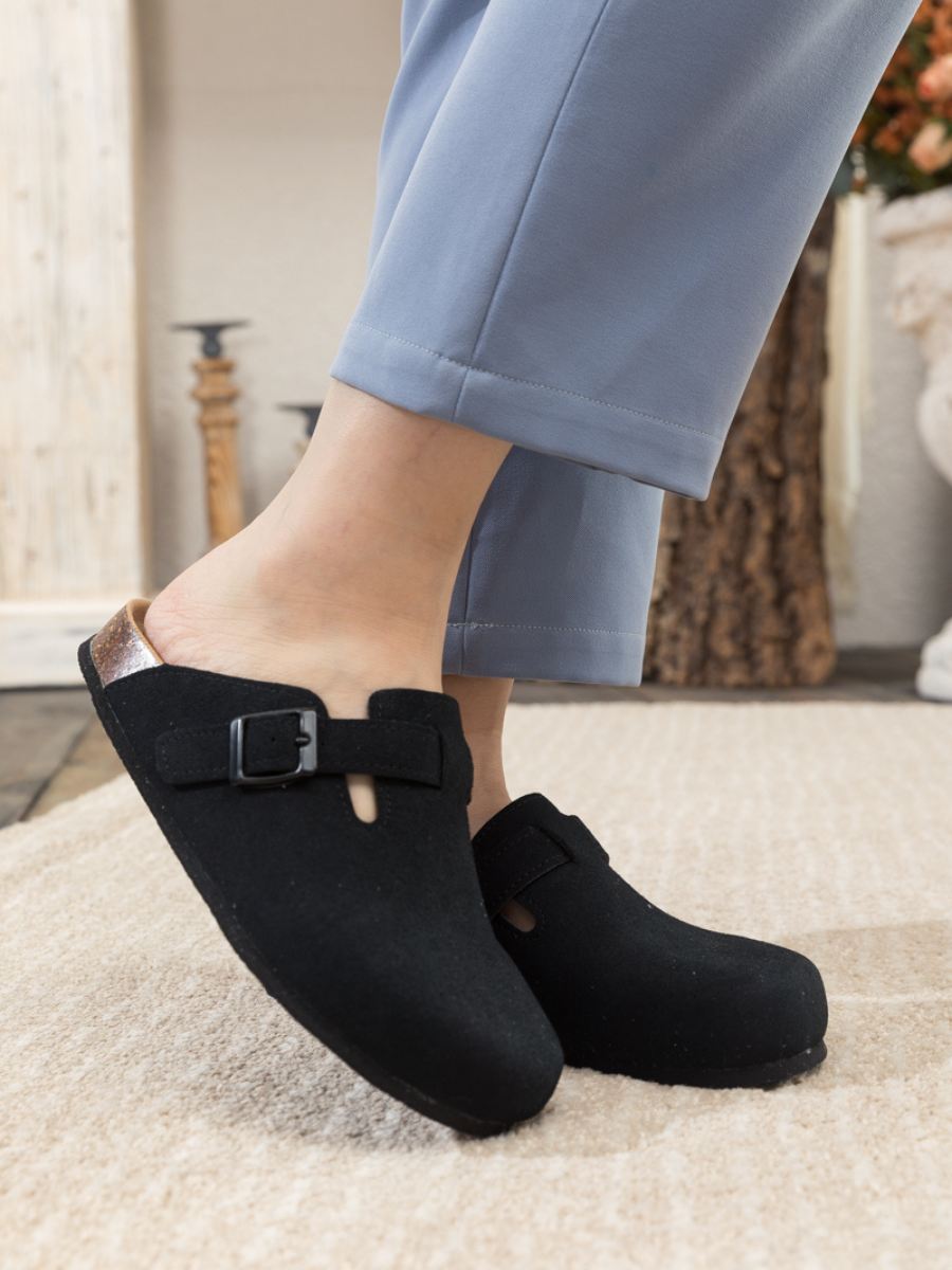Maibulun Buckle Suede Classic Black Clogs