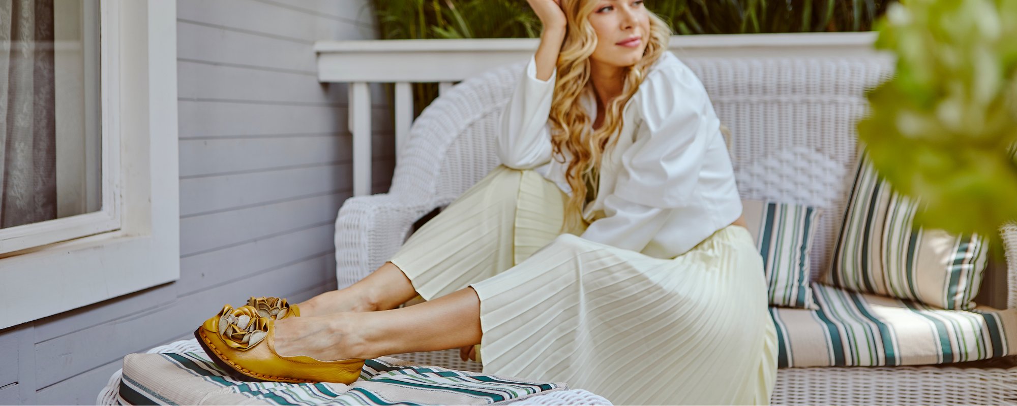 Womens Leather Slip on Loafers, Womens Wide Loafers Slip On SMAIBULUN