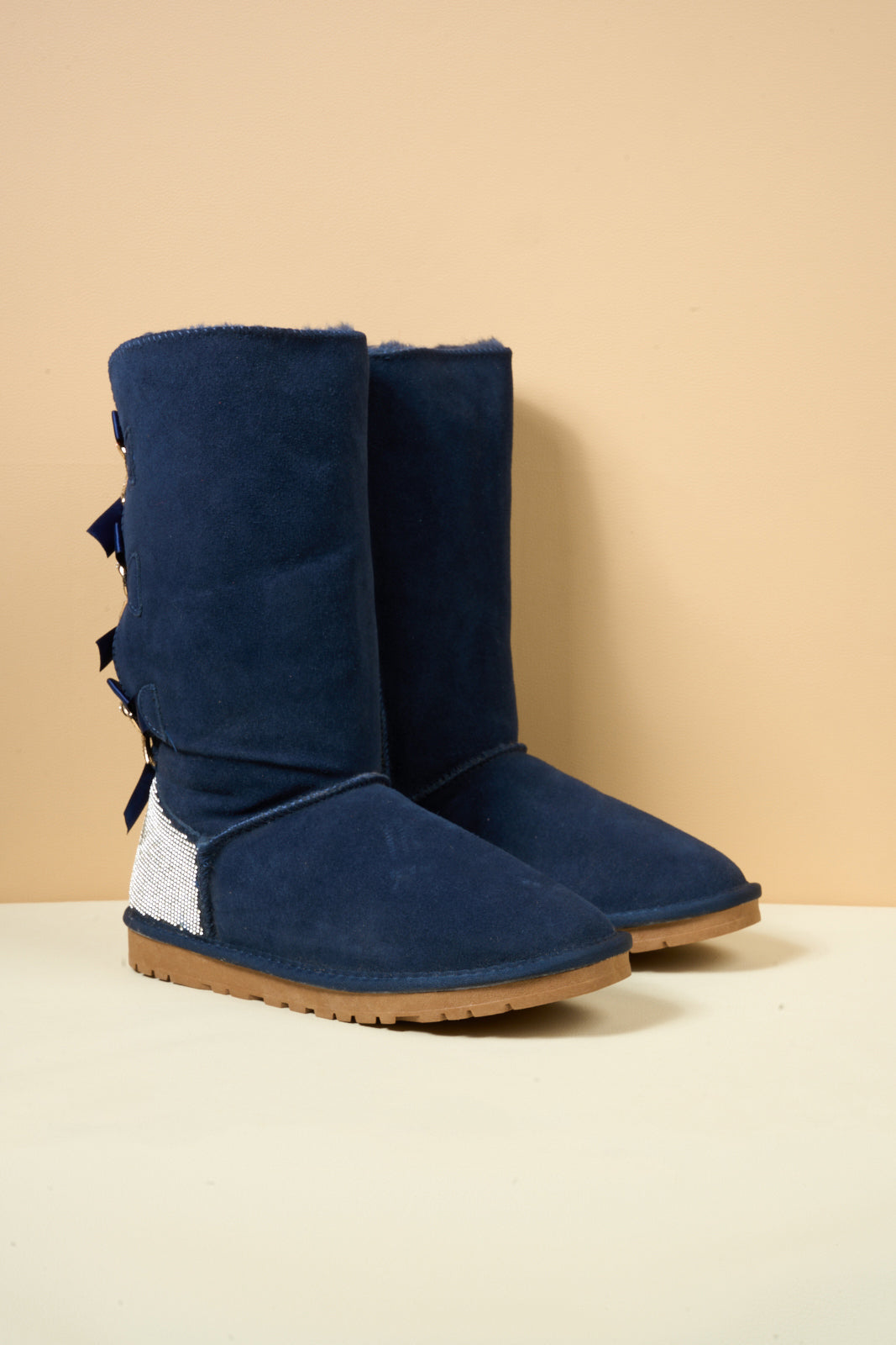 SMAIBULUN Ugg | Rhinestone Ribbon Tri-Tie Bow Suede Boots - Navy