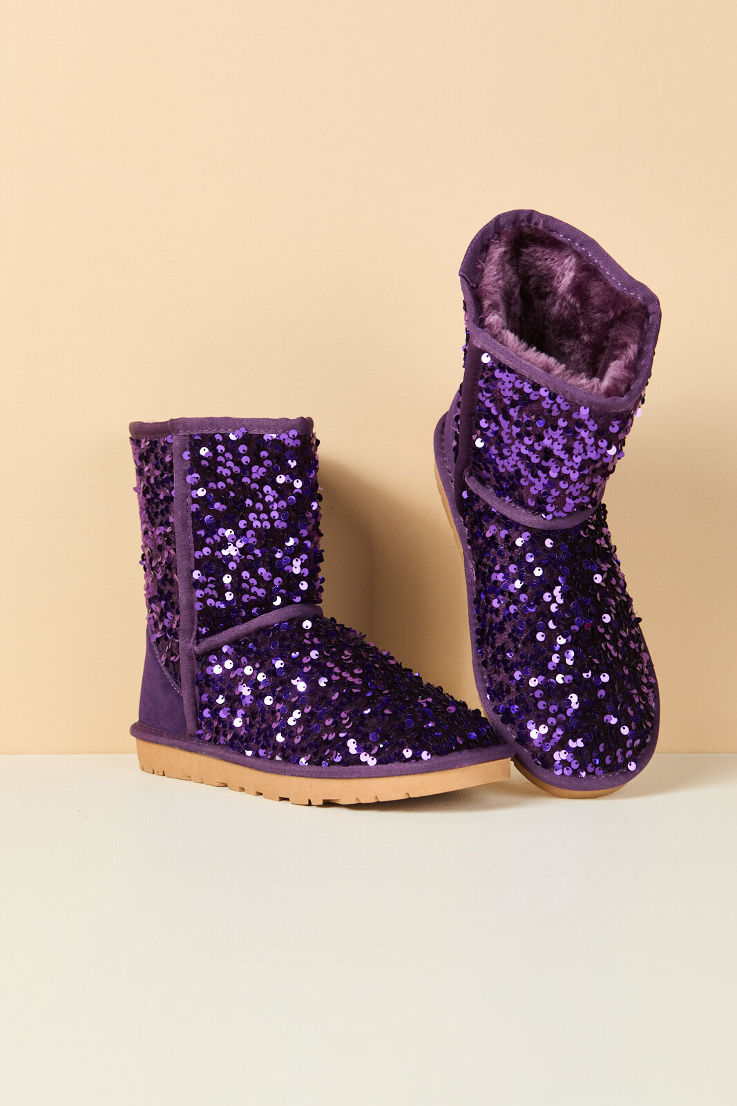 Smaibulun Ugg | Dallas Glam Sequin Shearling Boots - violet