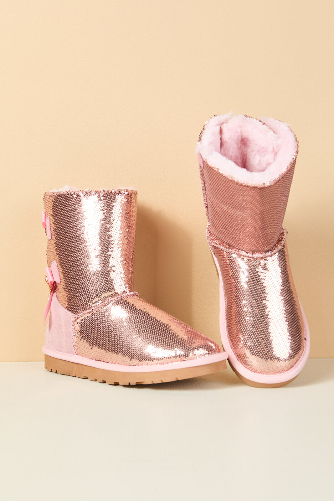 Smaibulun Ugg | Haute Holidays Sequin Glam Shearling Boots - pink