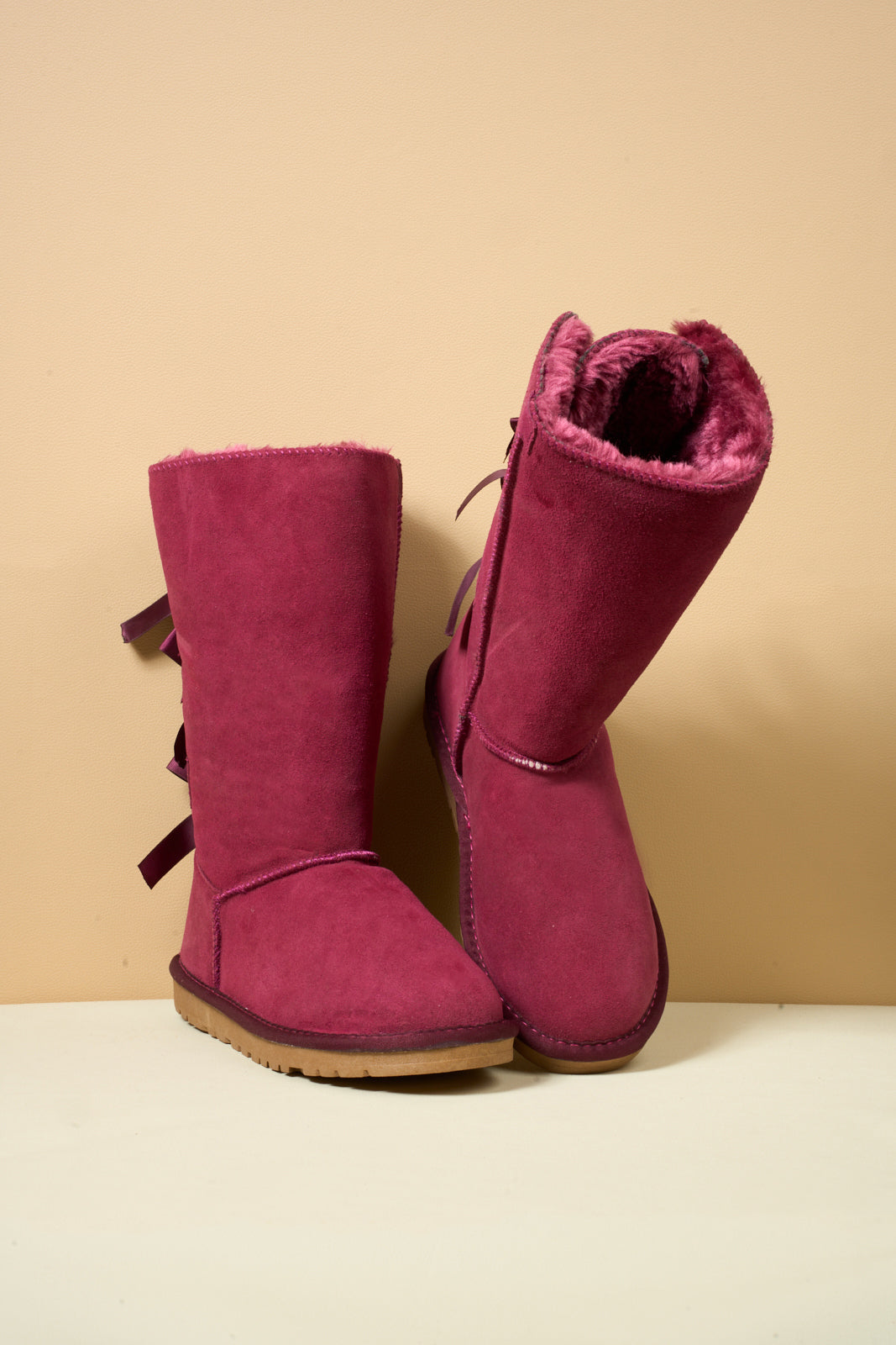 SMAIBULUN Ugg | Tri Ribbon Bow Suede Boots - Claret