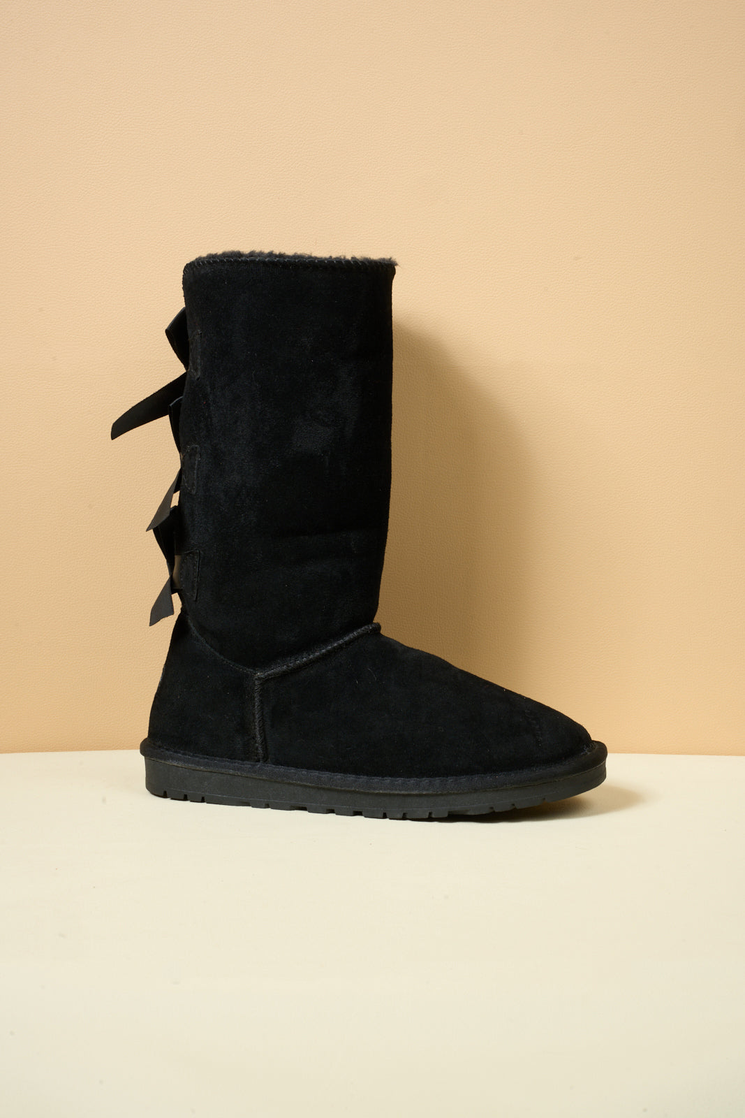 SMAIBULUN Ugg | Tri Ribbon Bow Suede Boots - Black