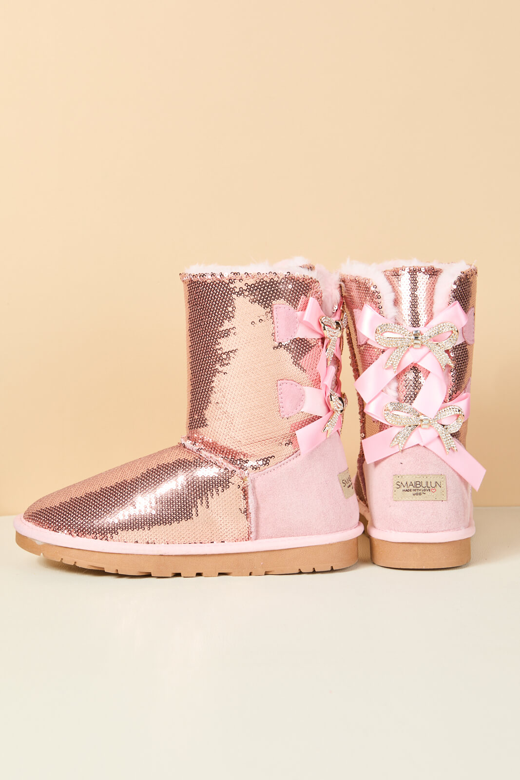 Smaibulun Ugg | Haute Holidays Sequin Glam Shearling Boots - pink