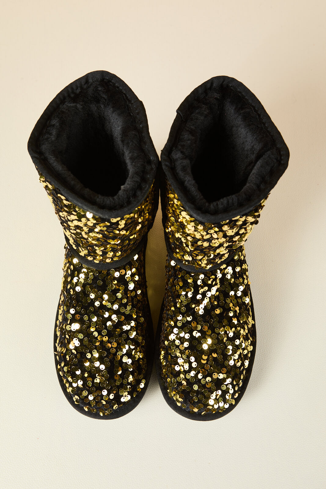 Smaibulun Ugg | Dallas Glam Sequin Shearling Boots - Gold