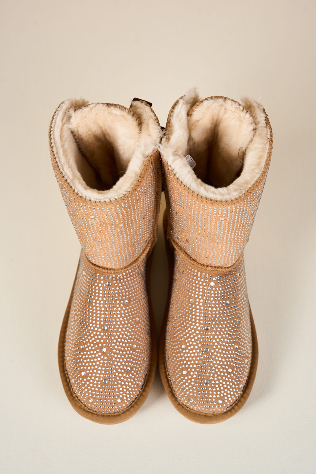 SMAIBULUN Ugg | Tay Tay Shine On Stage Diamond Bows Suede Boots - chestnut