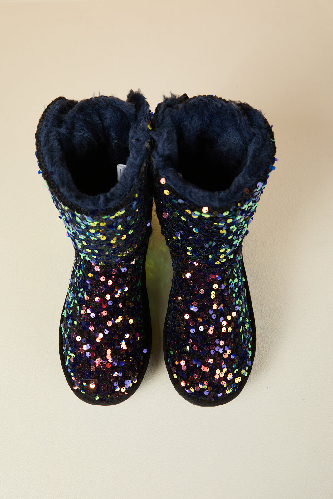 Smaibulun Ugg | Haute Holidays Sequin Glam Shearling Boots - multi