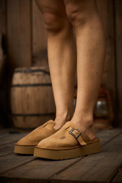 SMAIBULUN Ugg | Forever Iconic Platform Clog - Chestnut