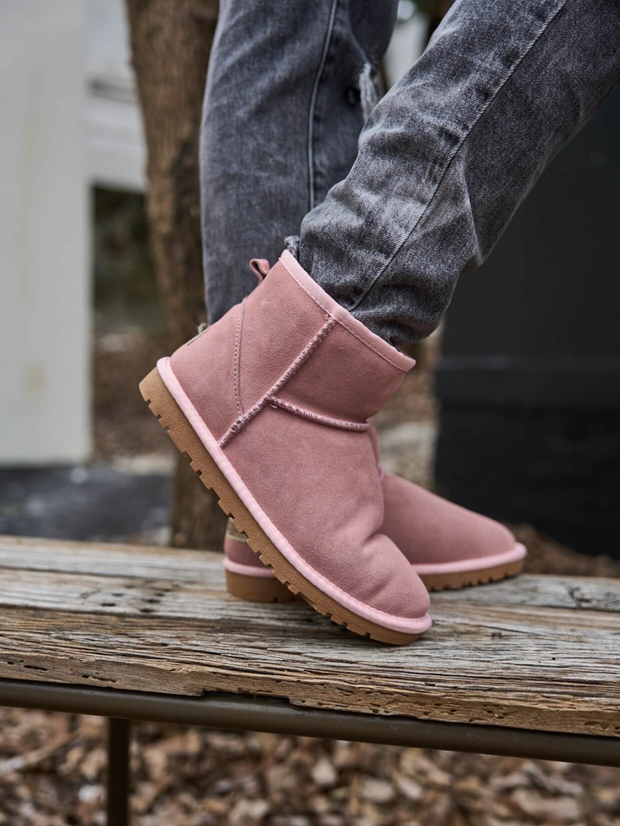 SMAIBULUN Ugg | Faux Fur-Lined Classic Short Ugg Boots - pink