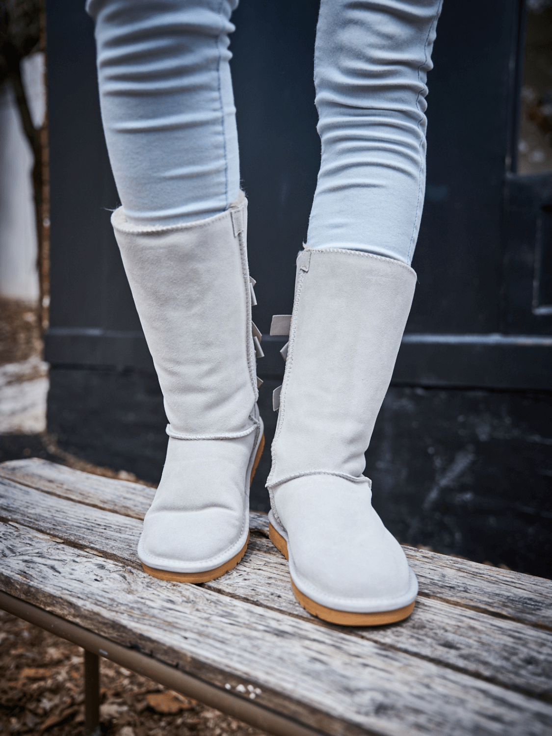 SMAIBULUN Ugg | Tri Ribbon Bow Suede Boots - pale