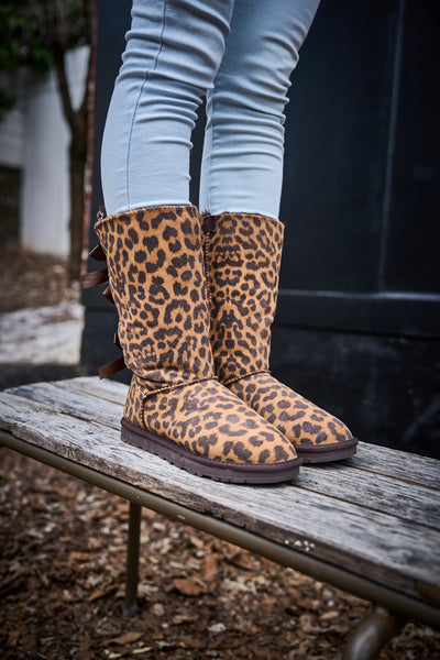 SMAIBULUN Ugg | Tri Ribbon Bow Suede Boots - cheetah