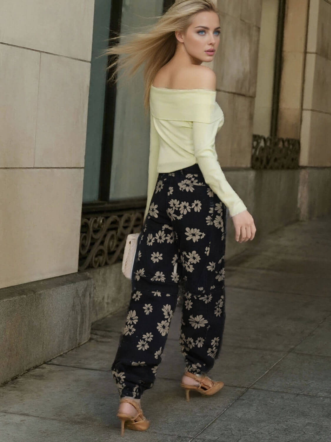 Classic Mid Waisted Barrel Jeans - black