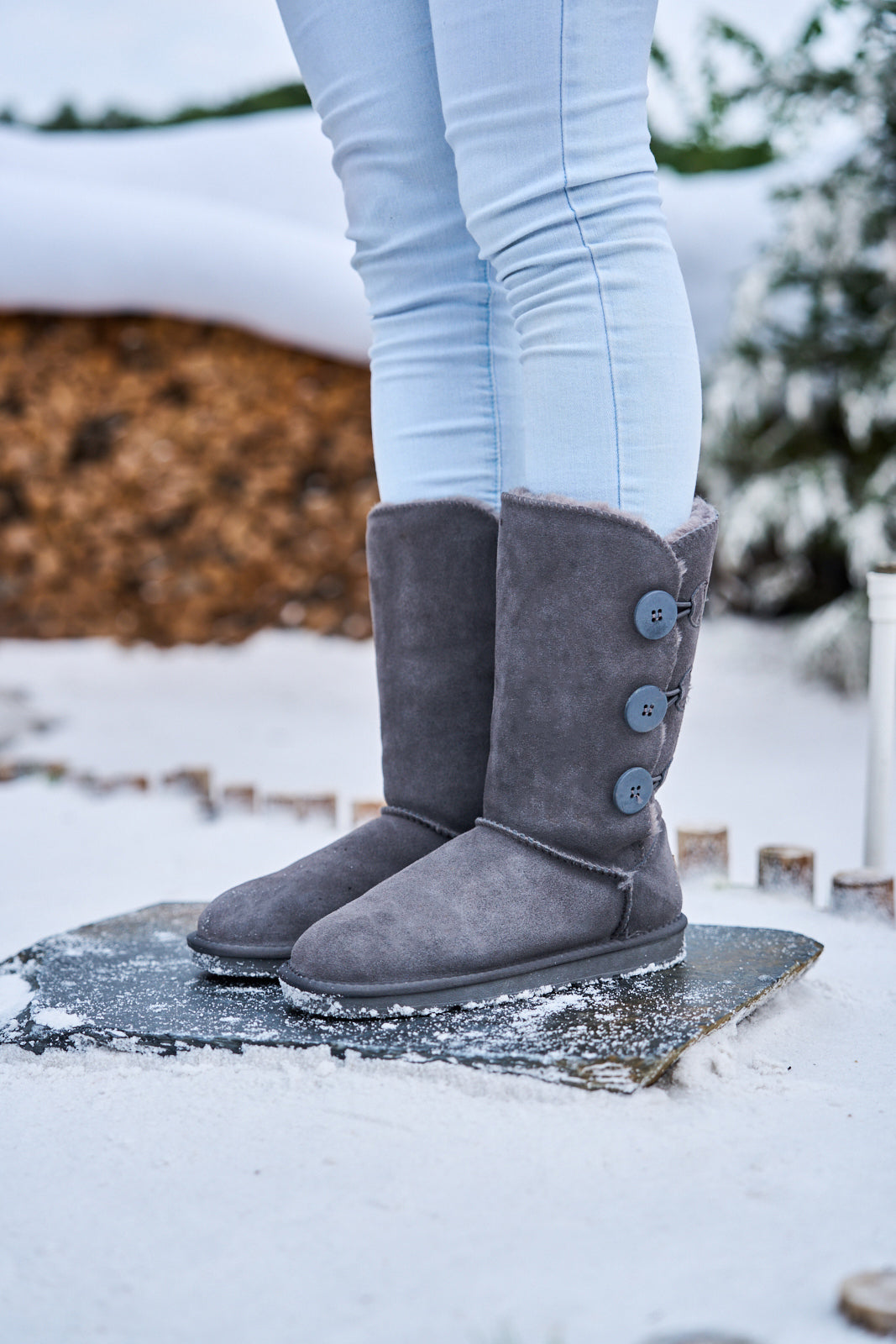 SMAIBULUN Ugg | Side Button Faux Fur-Lined Leather Suede Boots - grey