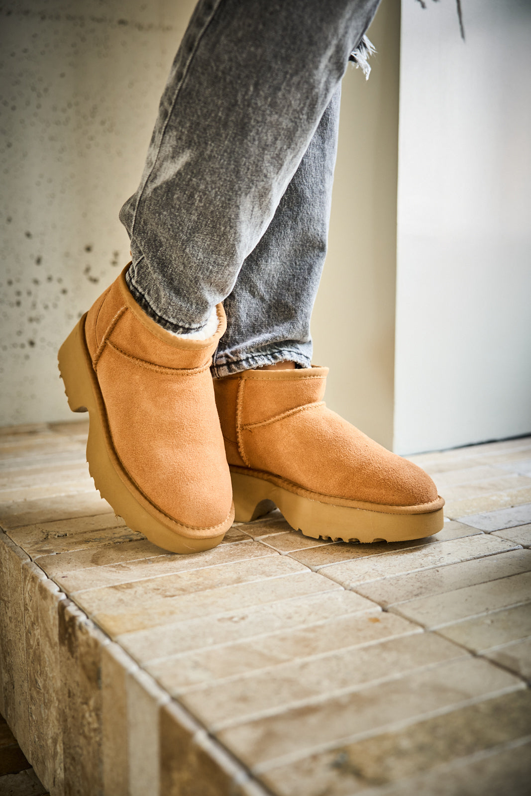 SMAIBULUN Ugg | Ultimate Platform Ankle Boots - chestnut