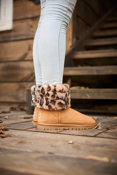 SMAIBULUN Ugg | Adelene Sherpa Woolen Boots - Chestnut