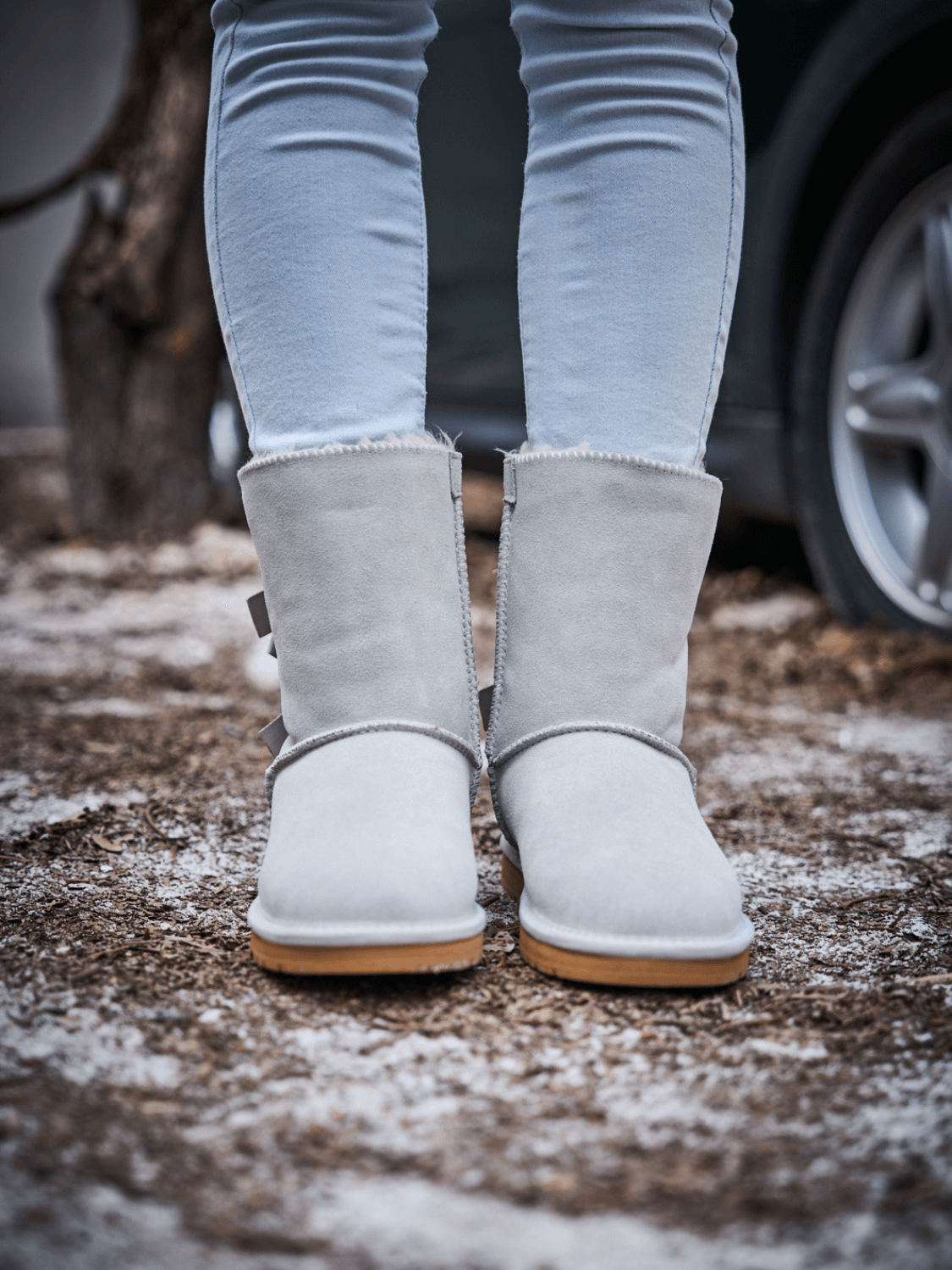 Smaibulun Ugg | Double Ballet Ribbon Bow Suede Shearling Boots - pale