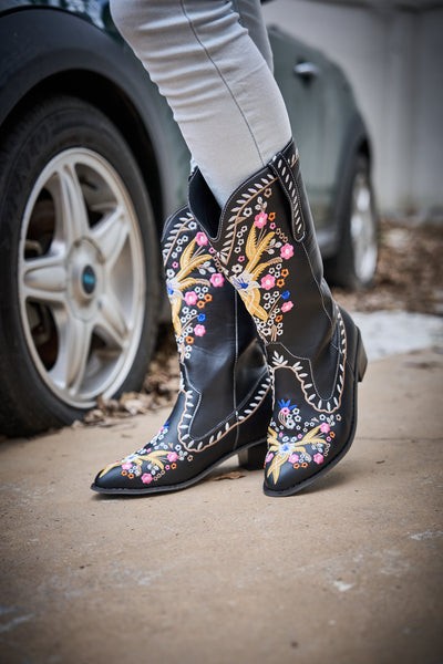 En Bloom | Santa Fe Floral Embroidered Western Knee Boots - Black