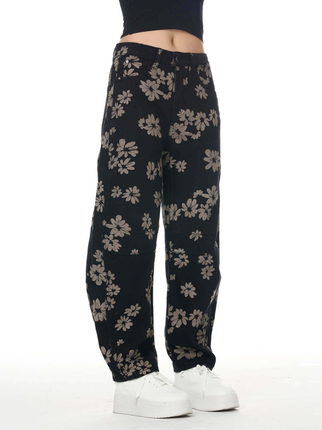 Classic Mid Waisted Barrel Jeans - black