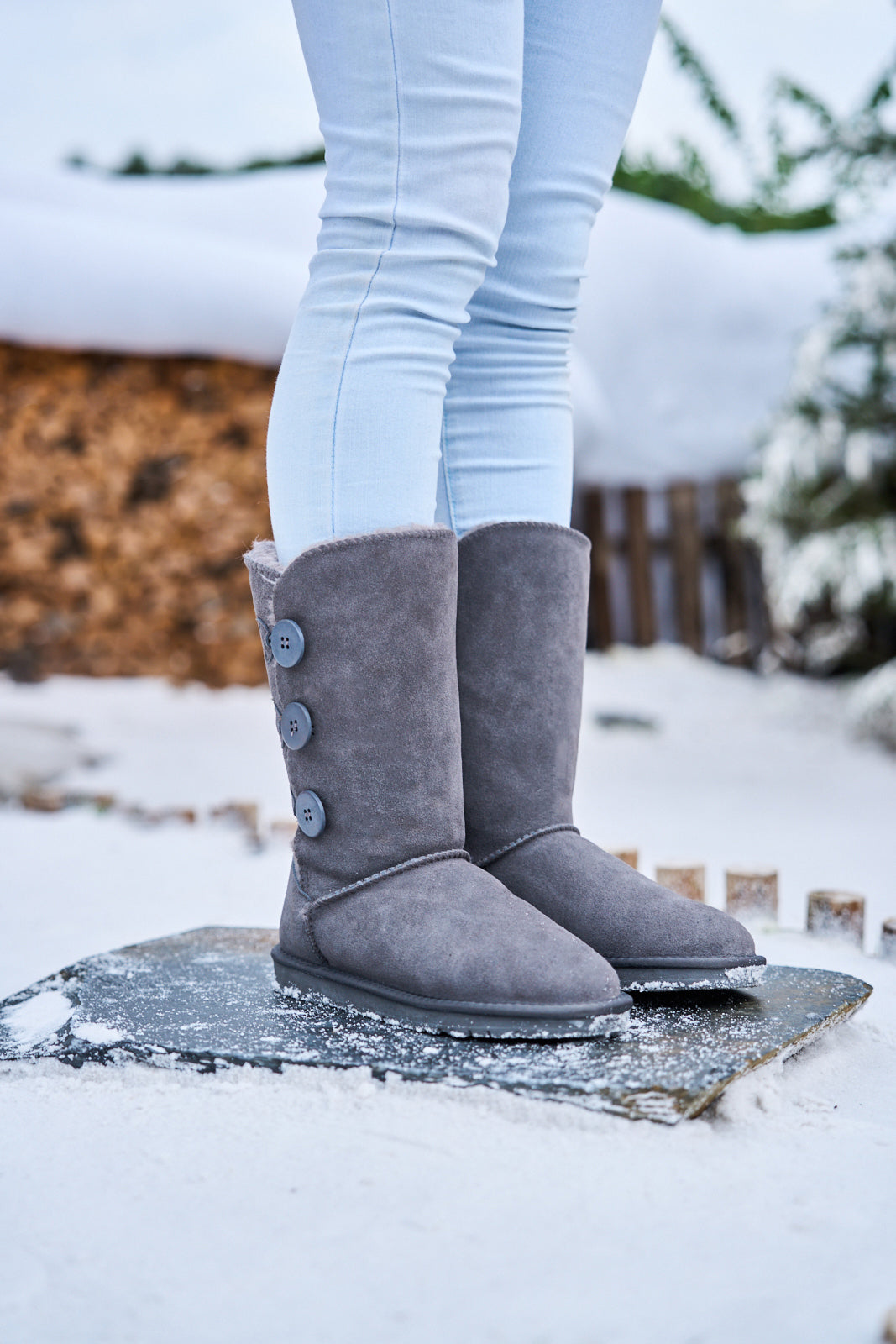 SMAIBULUN Ugg | Side Button Faux Fur-Lined Leather Suede Boots - grey