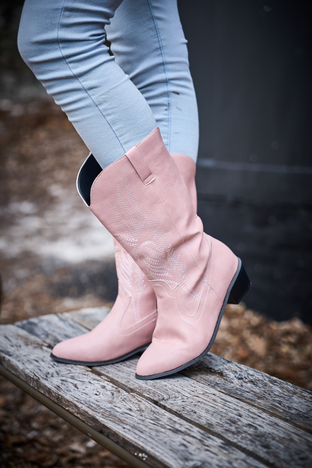 En Bloom | Vinny Wing Embroidered Western Knee Boots - Pink