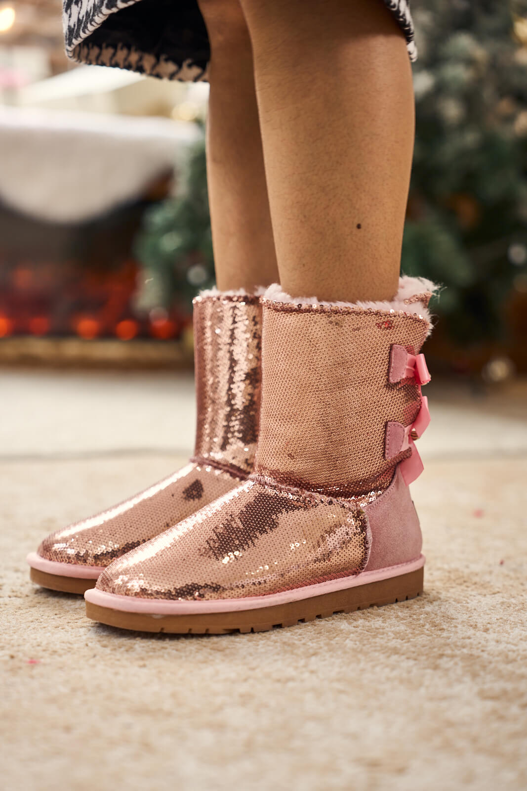 Smaibulun Ugg | Haute Holidays Sequin Glam Shearling Boots - pink