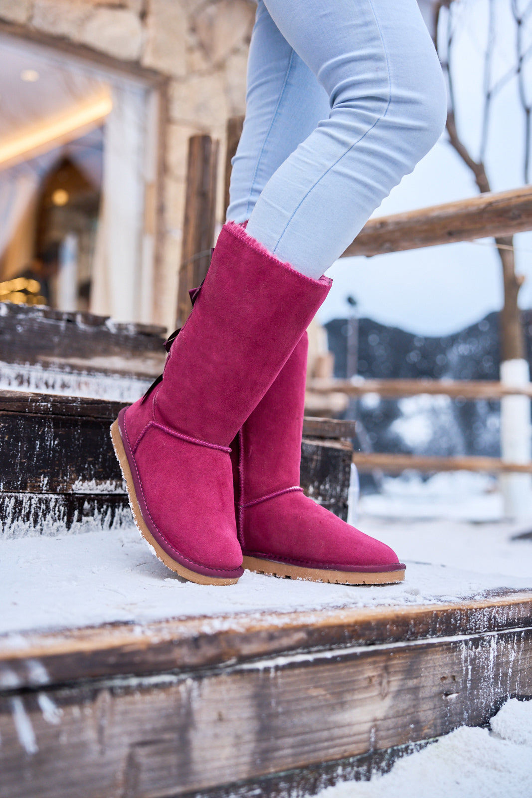 SMAIBULUN Ugg | Tri Ribbon Bow Suede Boots - Claret