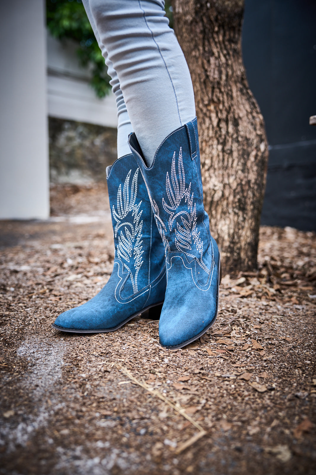 En Bloom | Vinny Wing Embroidered Western Knee Boots - Denim