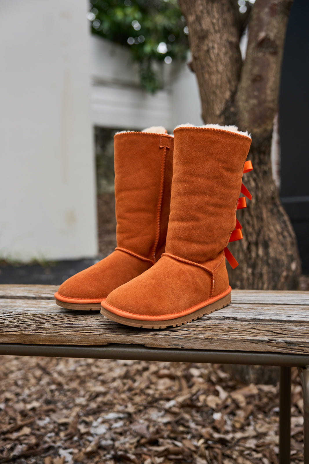 SMAIBULUN Ugg | Tri Ribbon Bow Suede Boots - Orange