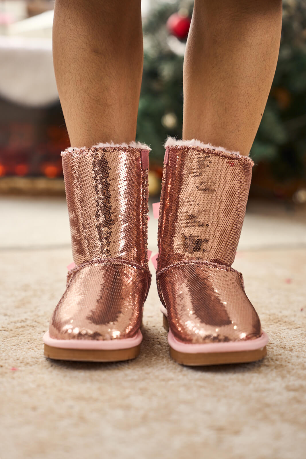 Smaibulun Ugg | Haute Holidays Sequin Glam Shearling Boots - pink