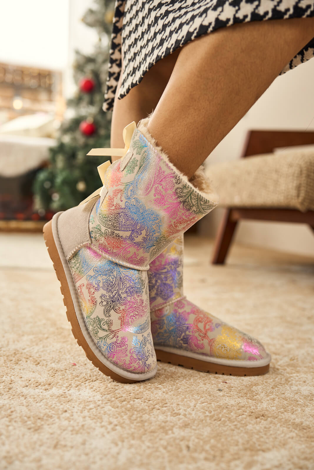 Smaibulun Ugg | Double Ballet Ribbon Bow Suede Shearling Boots - multi