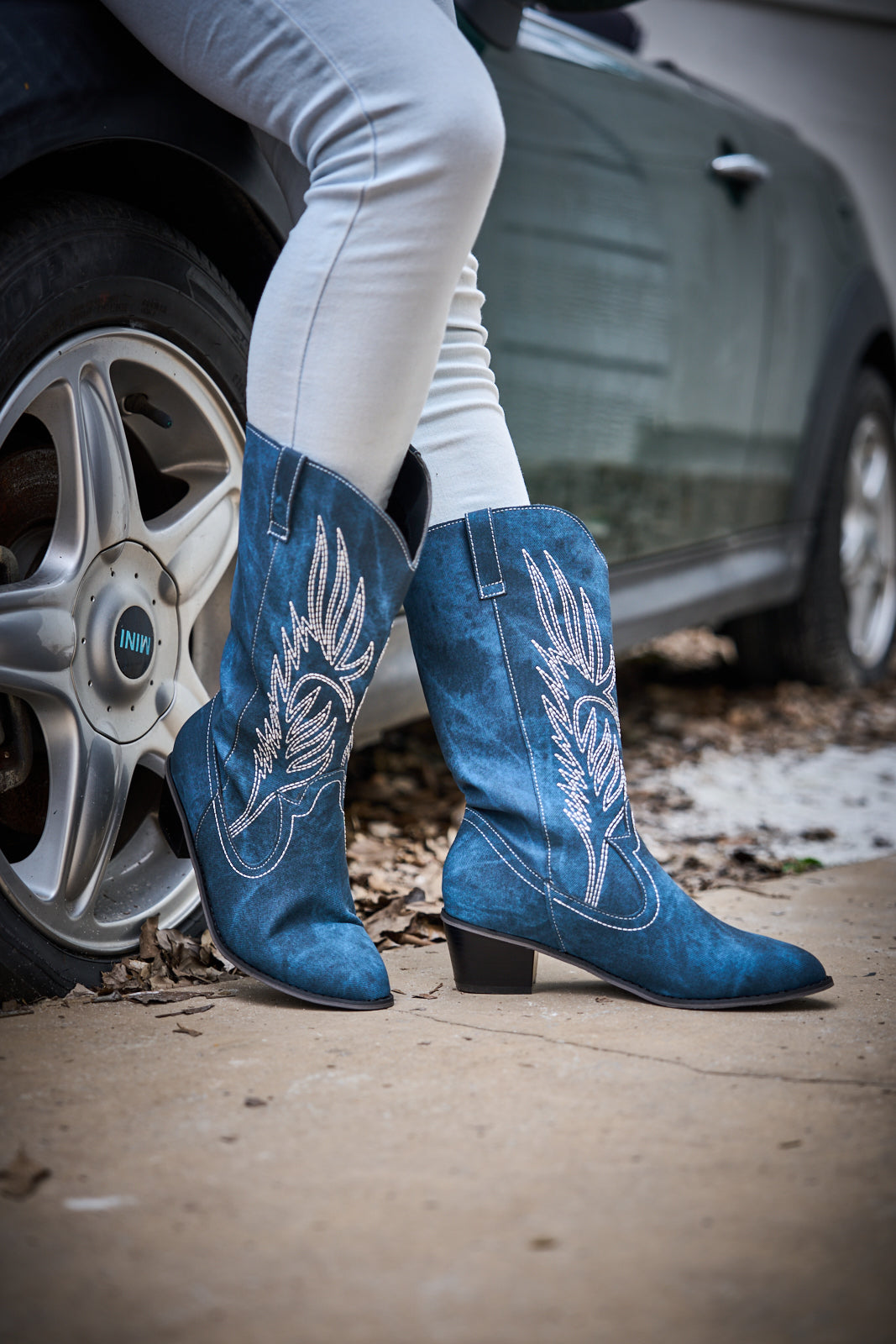 En Bloom | Vinny Wing Embroidered Western Knee Boots - Denim