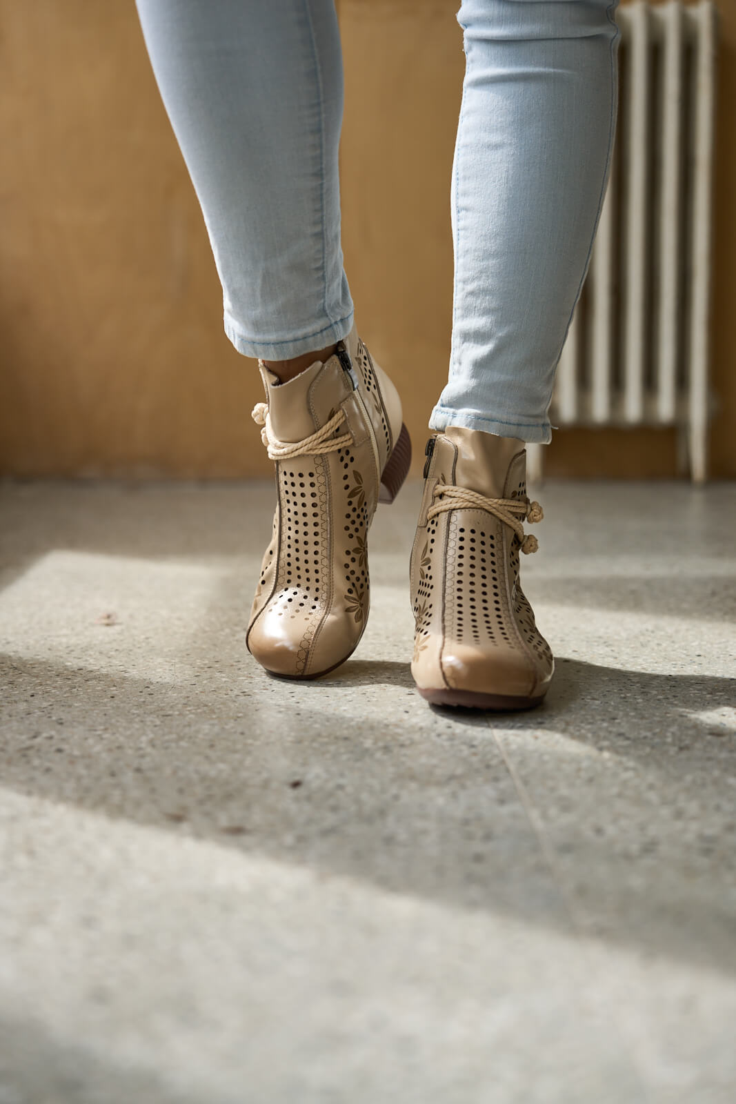 Rumour Has It | Mirina Perforated Leather Ankle Boot - cream