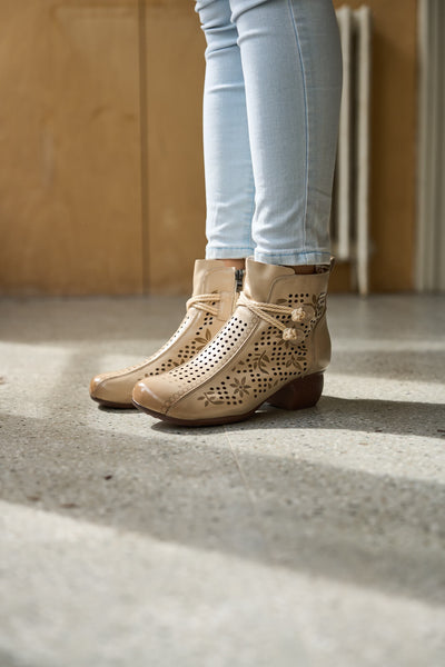 Rumour Has It | Mirina Perforated Leather Ankle Boot - cream