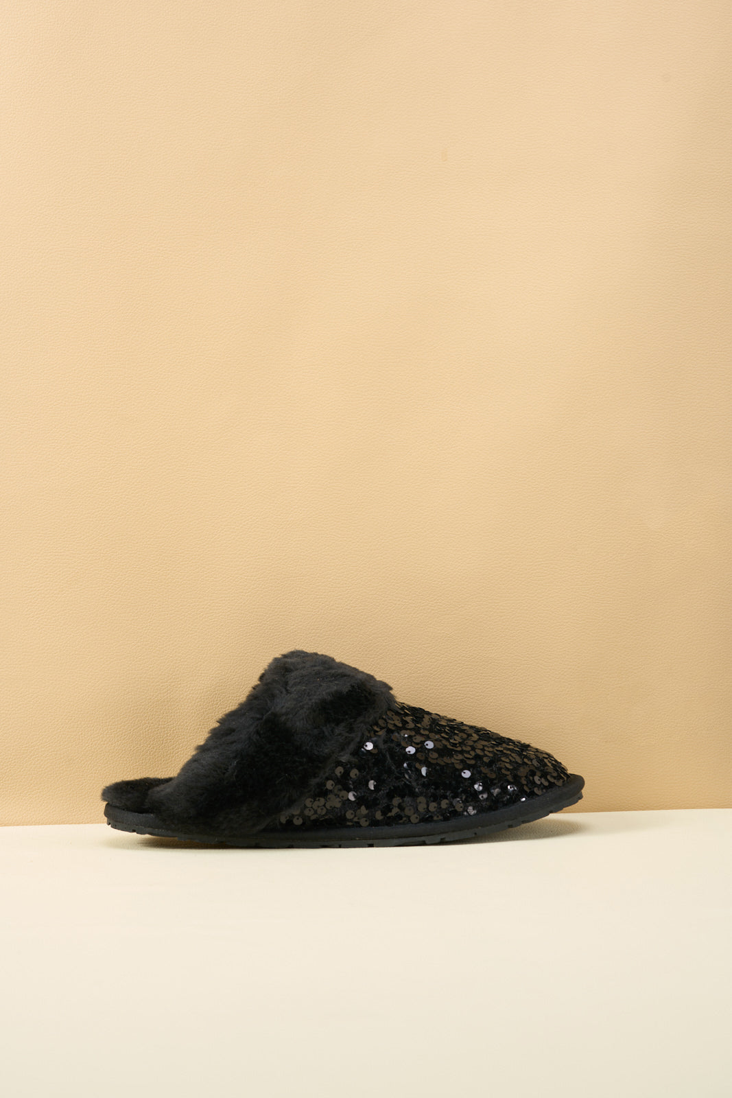 SMAIBULUN Ugg | Cozy Day Glam Sequins Slipper - Black