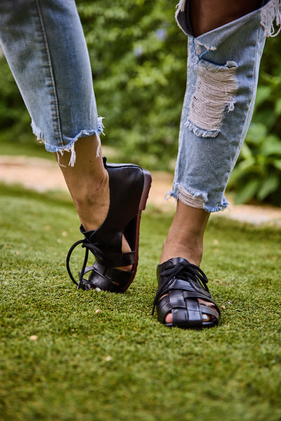 Rumour Has It | Daybreaker Leather Woven Sandal - Black