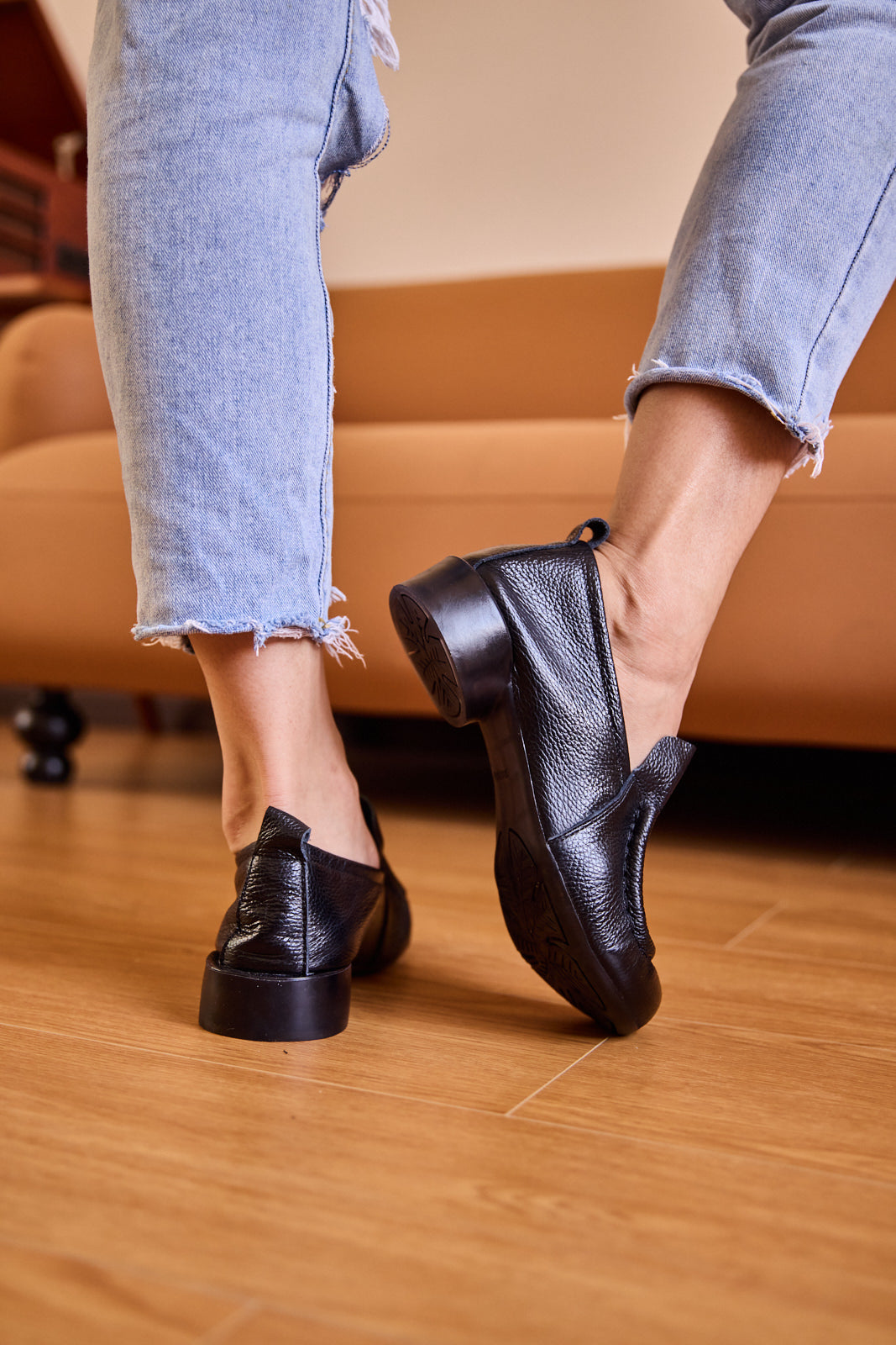 Rumour Has It | Nolita Leather Loafer - Black