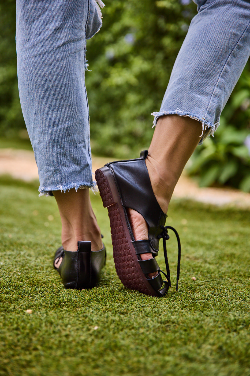 Rumour Has It | Daybreaker Leather Woven Sandal - Black