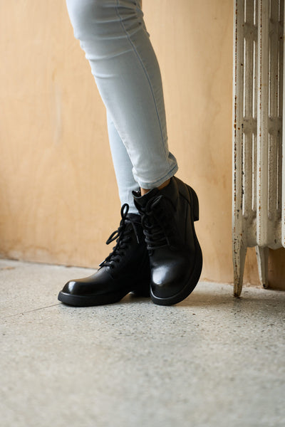 Rumour Has It | Brycen II Leather Combat Boot - black