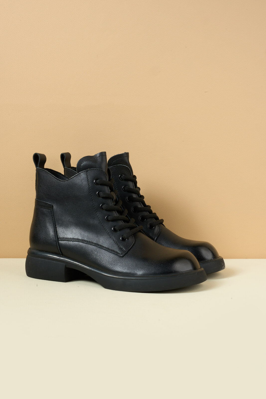 Rumour Has It | Brycen II Leather Combat Boot - black