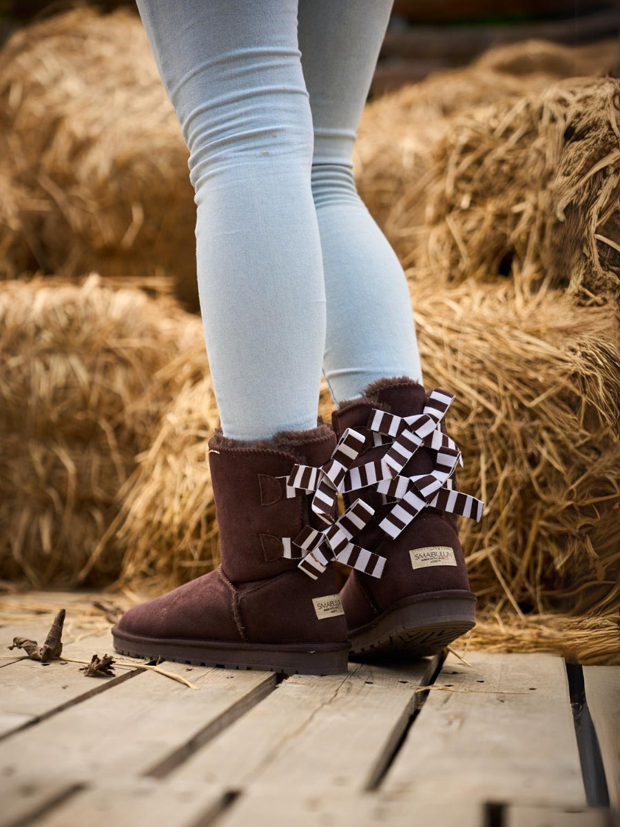 Smaibulun Ugg | Serenity Striped Bailey Bow Shearling Boots - Brown