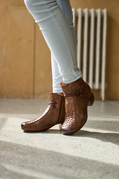 Rumour Has It | Boho Breeze Leather Ankle Boot - brown