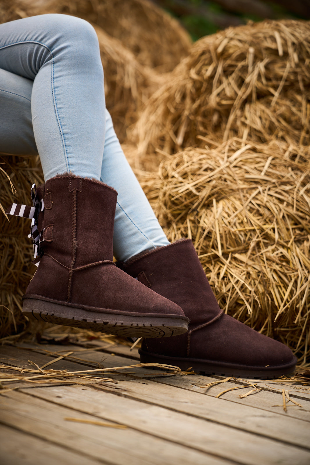 UGG deals Constantine Ribbon-Accent Shearling Suede Boots Brown Size 7 NEW $180