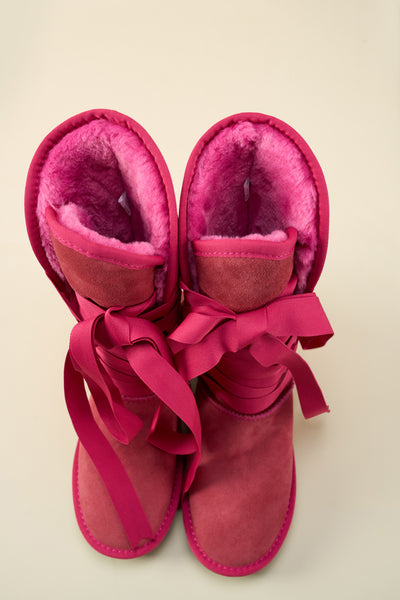 SMAIBULUN Ugg | Ribbon Lace-Up Faux Fur-lined Suede Boot - Fuchsia