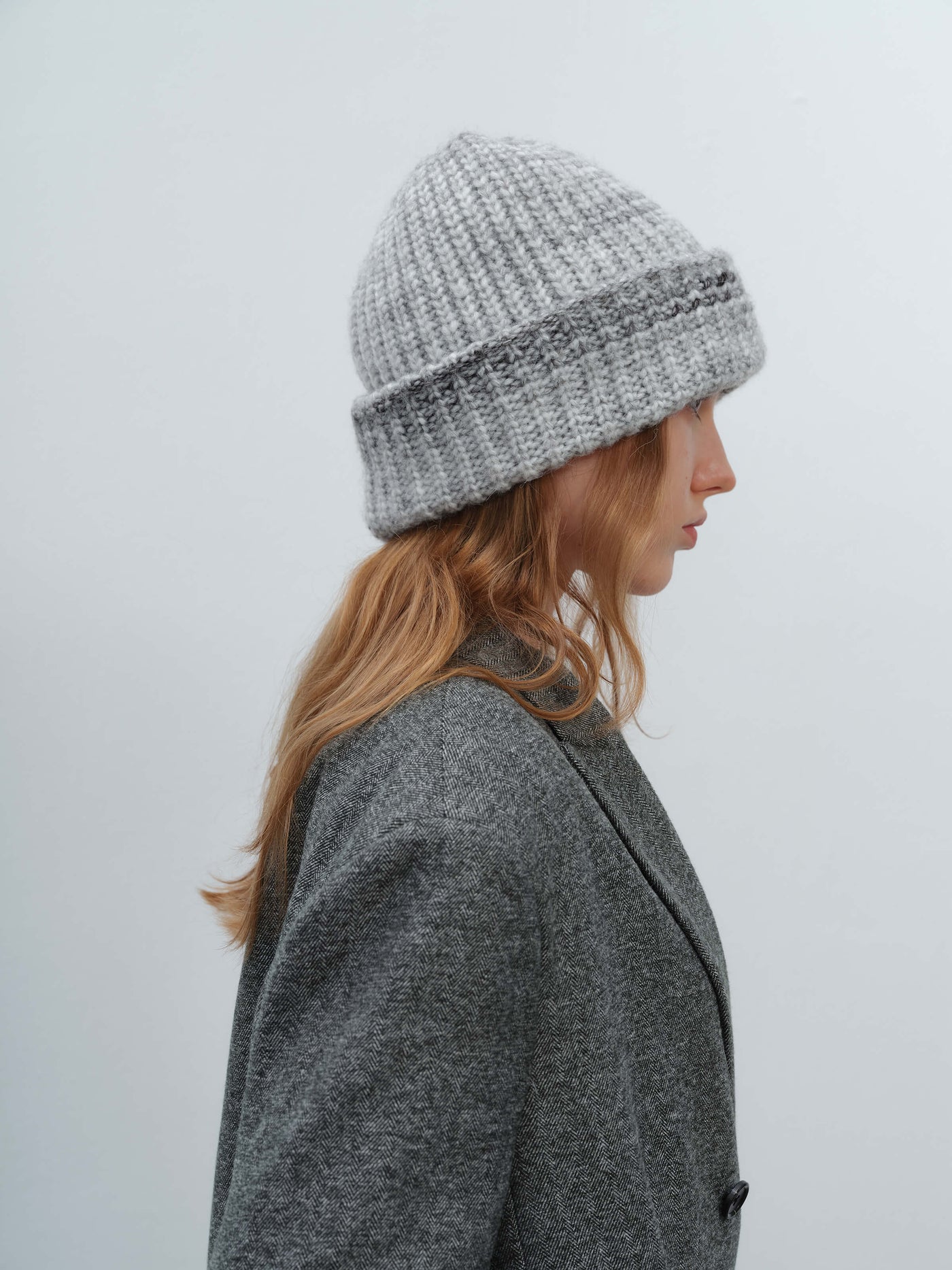 Wool Blend Gradient Knit Beanie - Grey