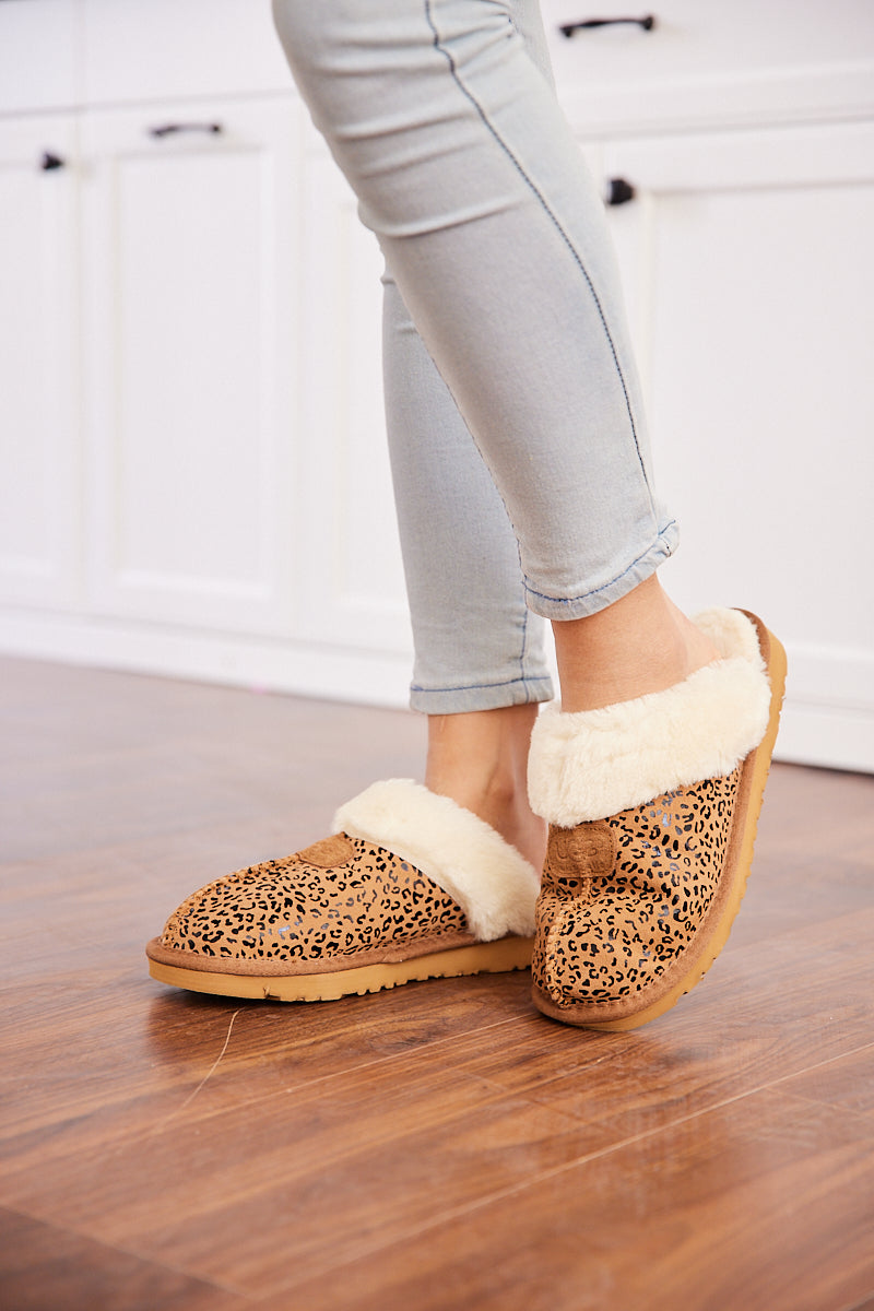 SMAIBULUN Ugg | Stefanie Leopard Faux Fur Slipper