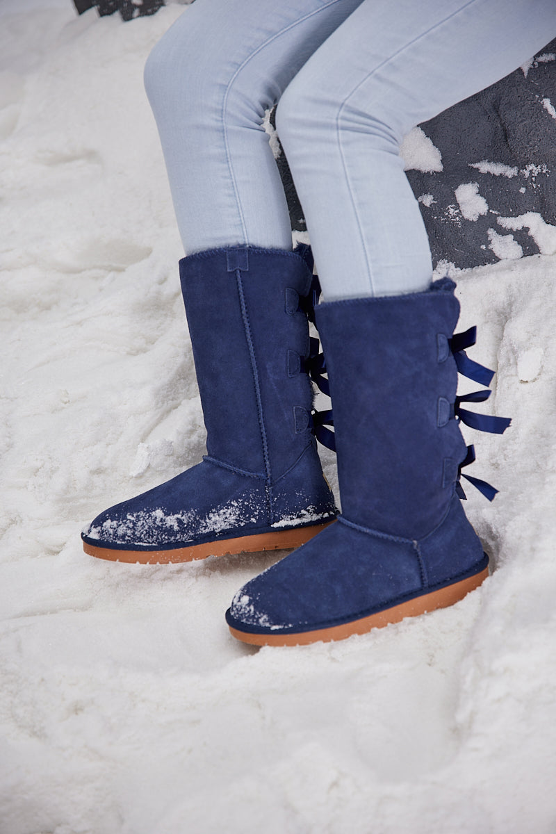 SMAIBULUN Ugg | Tri Ribbon Bow Suede Boots - Navy