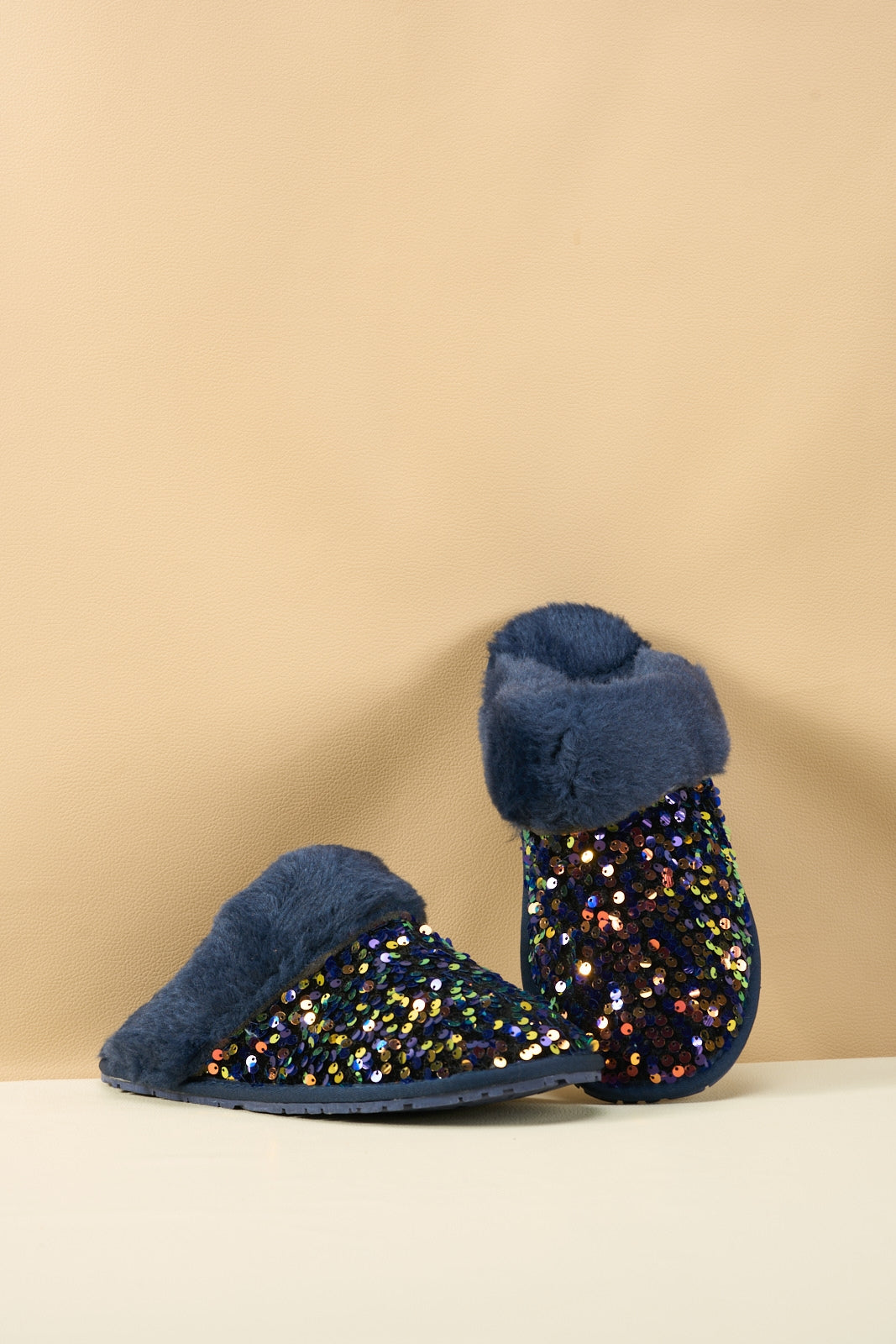 SMAIBULUN Ugg | Cozy Day Glam Sequins Slipper - Navy