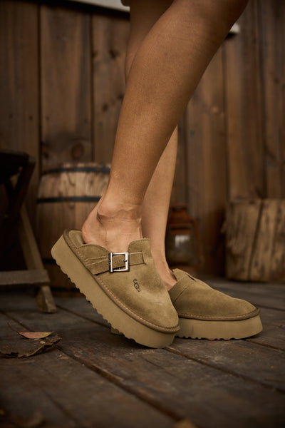 SMAIBULUN Ugg | Forever Iconic Platform Clog - Olive